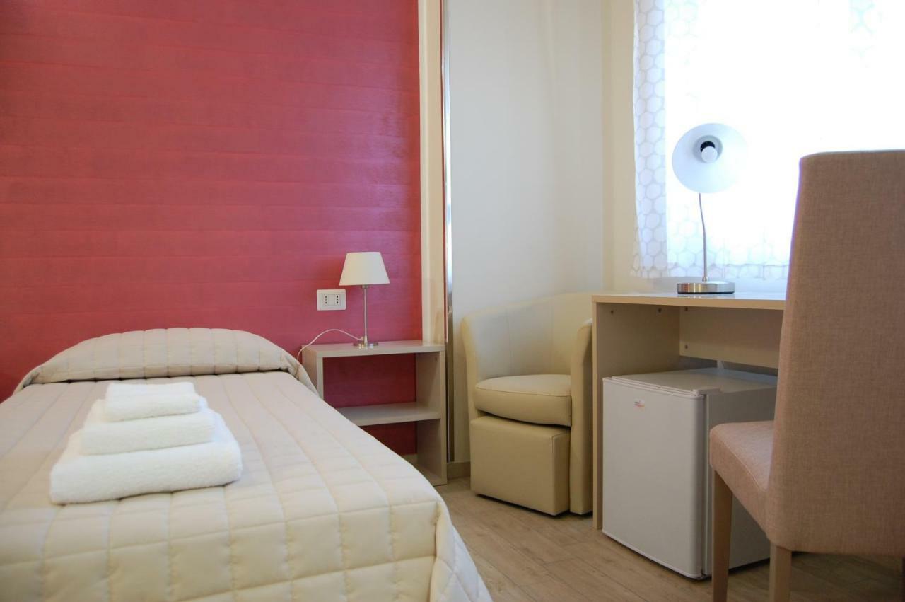 B&B Del Corso San Cataldo  Buitenkant foto
